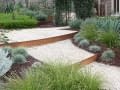 others_8_steel-steps-created-out-of-corten-steel-garden-edging
